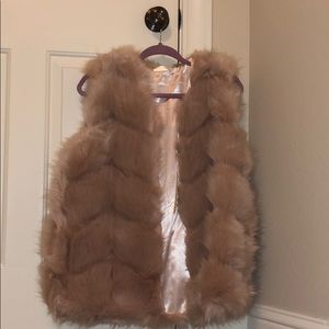 Faux fur sleeveless vest